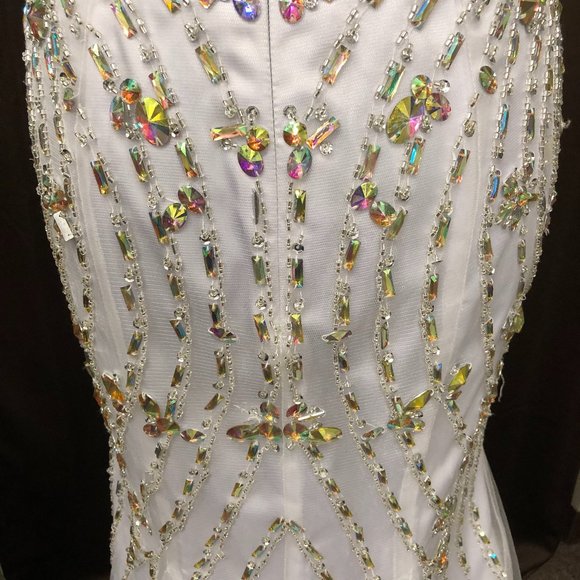 Wow $235 Mermaid Gown by Envious size 4 White LAST REDUCTION NEED SALES - Picture 9 of 16